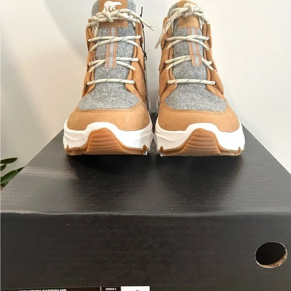 SOREL Women’s Kinetic Breakthru Caribou Waterproof Sneaker Boots, Sz 7 *NEW* - Picture 4 of 9